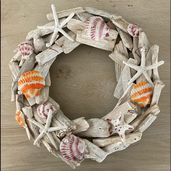 Other - Host pick 💕 Driftwood shell coastal wreath